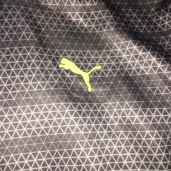 A hoodie - Picture 2 of 3